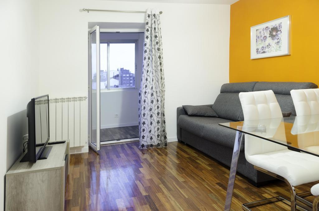 Apartamento Los Colonia Burgos Exterior photo
